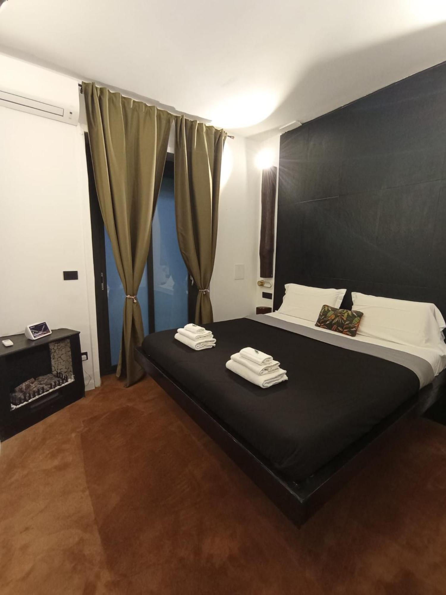President Plaza Vip Suite Spa By Babylon Stay Napels Buitenkant foto
