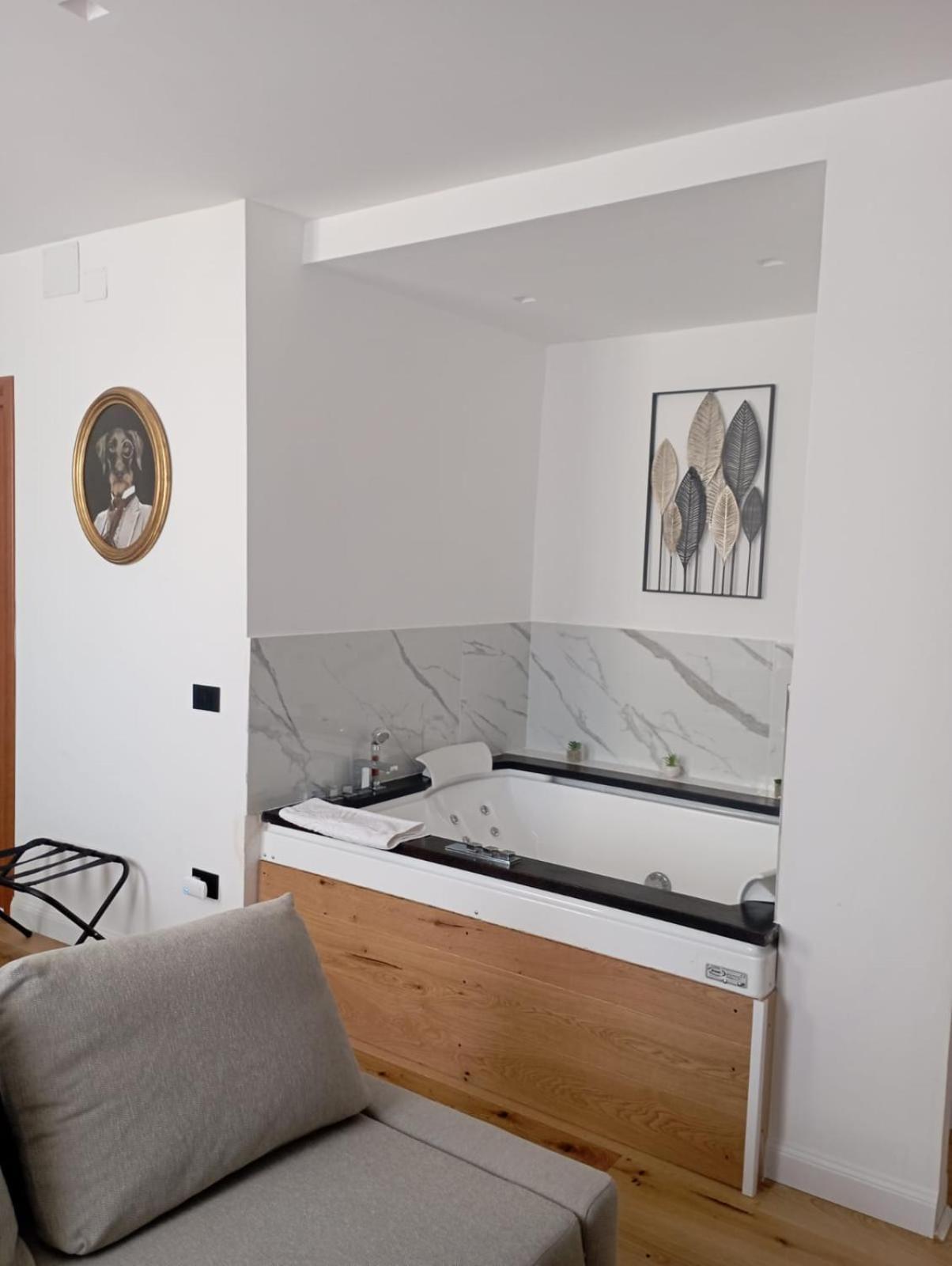 President Plaza Vip Suite Spa By Babylon Stay Napels Buitenkant foto