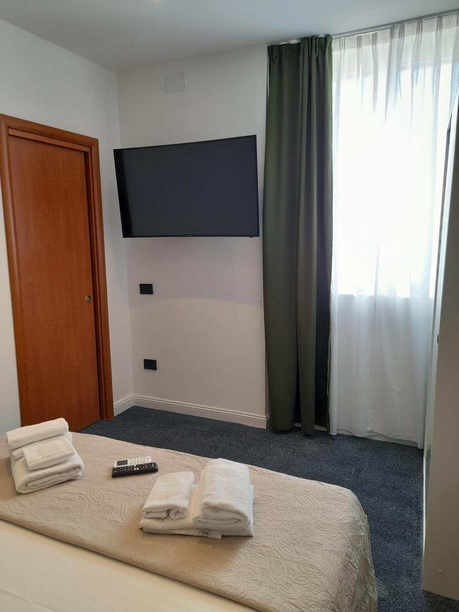 President Plaza Vip Suite Spa By Babylon Stay Napels Buitenkant foto
